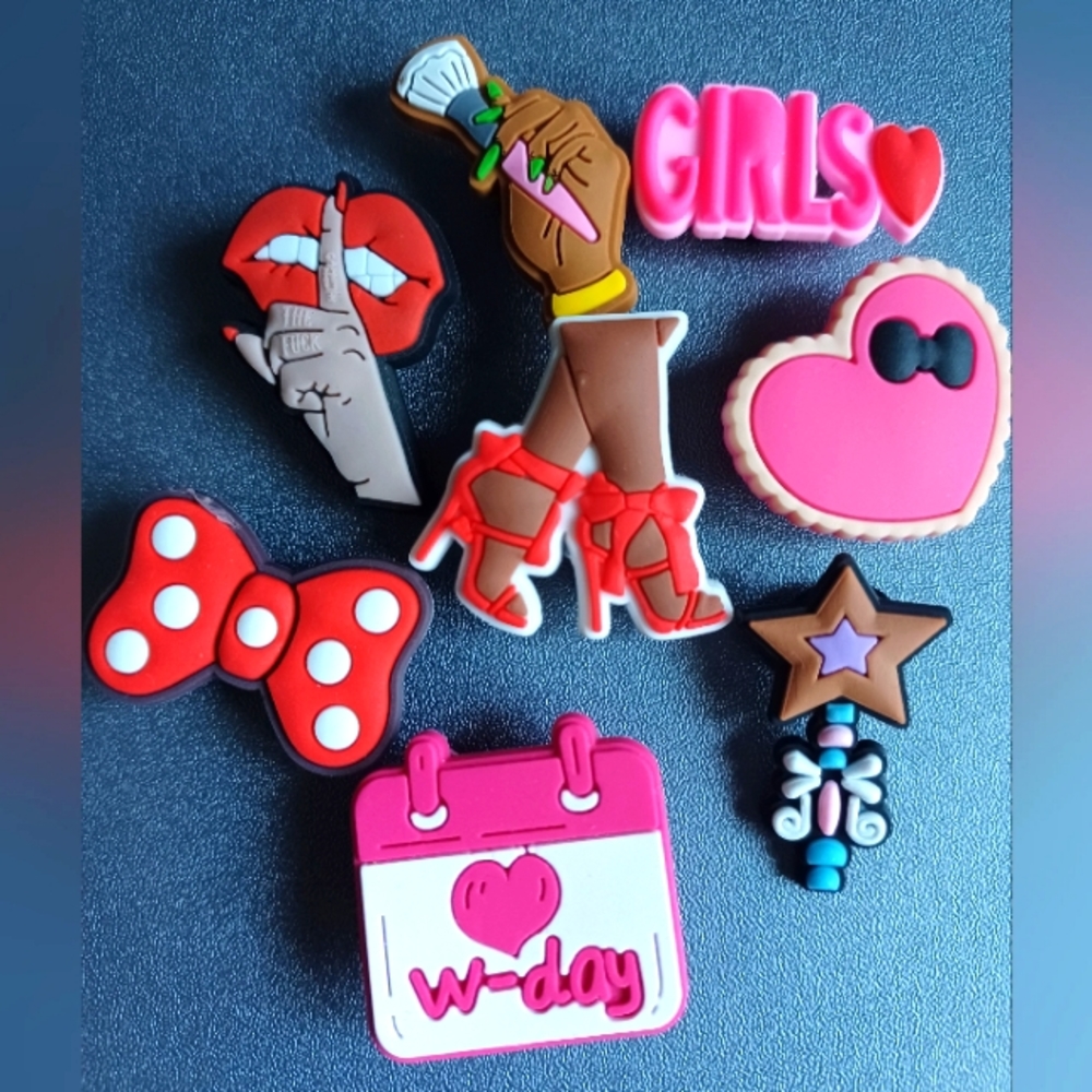 🆕8 Shoe Charms C rocs Lot